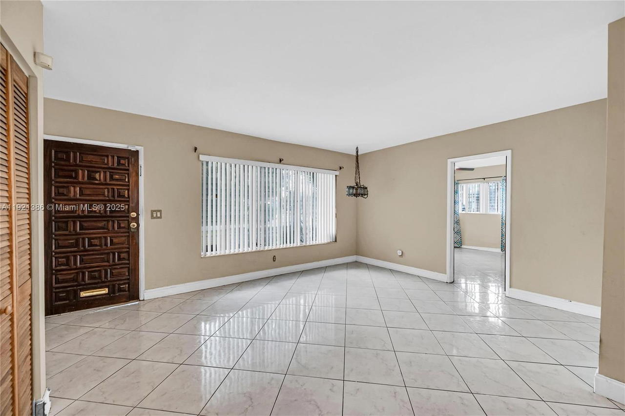 Real estate property located at 14500 5th Ct, Miami-dade, Oak Ranch Manor Corr Pl O, Miami, FL