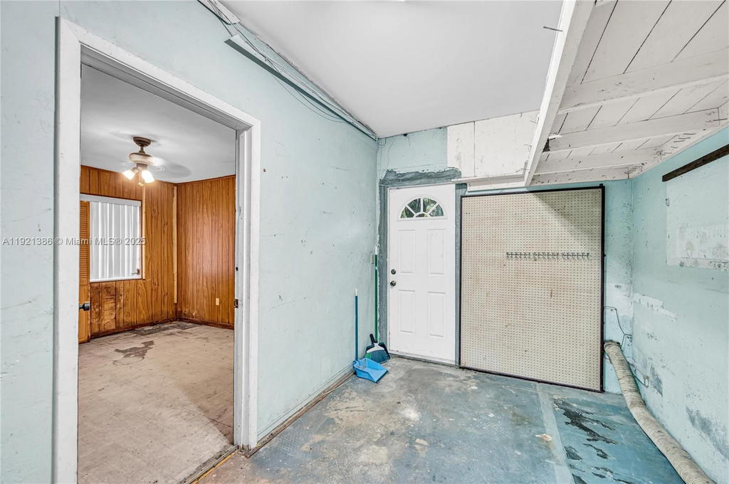 Real estate property located at 14500 5th Ct, Miami-dade, Oak Ranch Manor Corr Pl O, Miami, FL