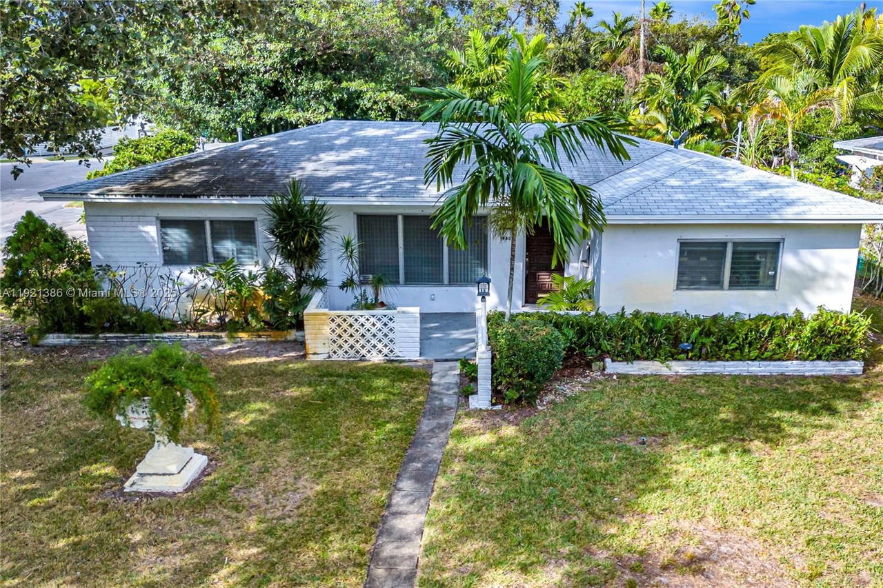 Real estate property located at 14500 5th Ct, Miami-dade, Oak Ranch Manor Corr Pl O, Miami, FL