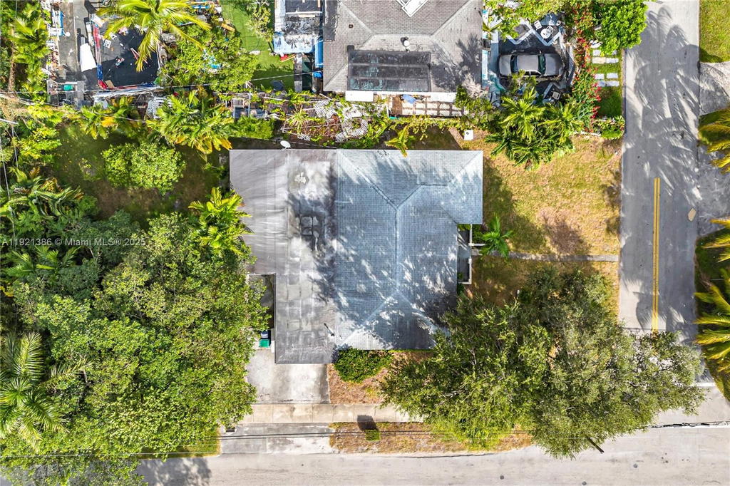 Real estate property located at 14500 5th Ct, Miami-dade, Oak Ranch Manor Corr Pl O, Miami, FL