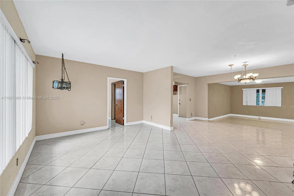 Real estate property located at 14500 5th Ct, Miami-dade, Oak Ranch Manor Corr Pl O, Miami, FL