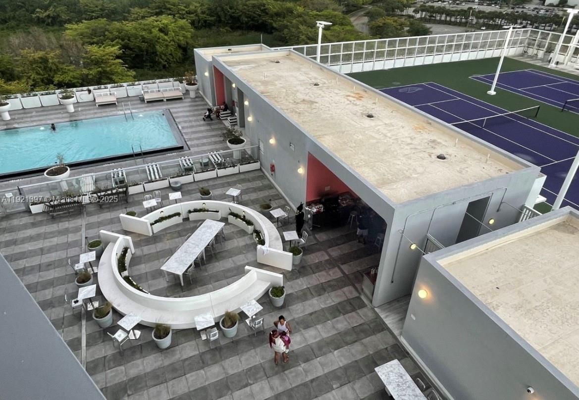Real estate property located at 2000 Metropica Way #1009, Broward, Metropica North Tower One, Sunrise, FL