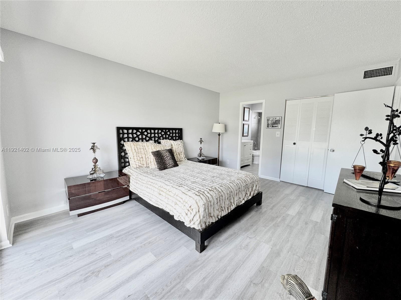 Real estate property located at 4431 16th St H104, Broward, Heather Hall Condo, Lauderhill, FL