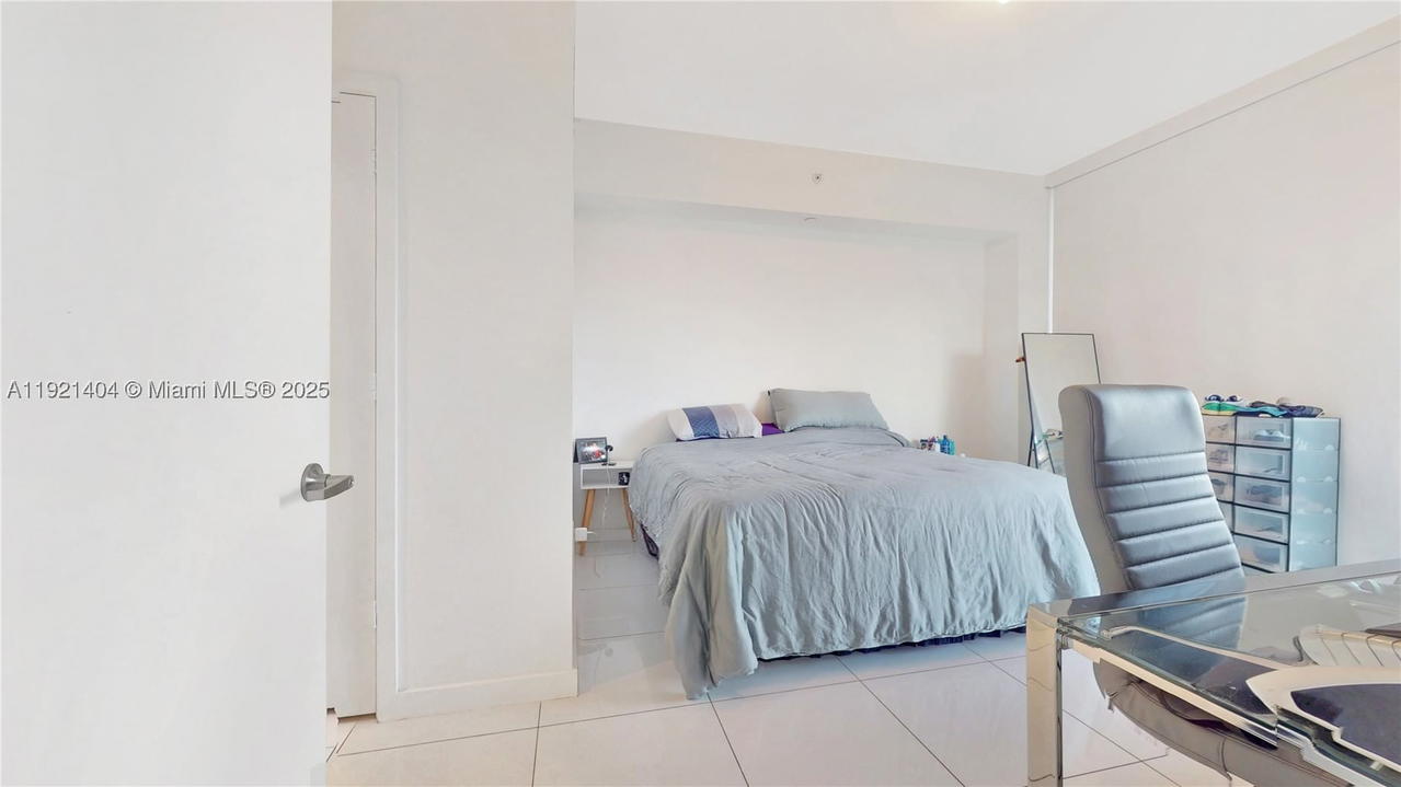 Real estate property located at 851 1st Ave #1508, Miami-dade, Paramount Miami Worldcent, Miami, FL