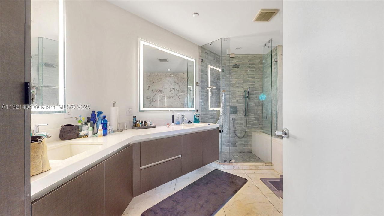 Real estate property located at 851 1st Ave #1508, Miami-dade, Paramount Miami Worldcent, Miami, FL