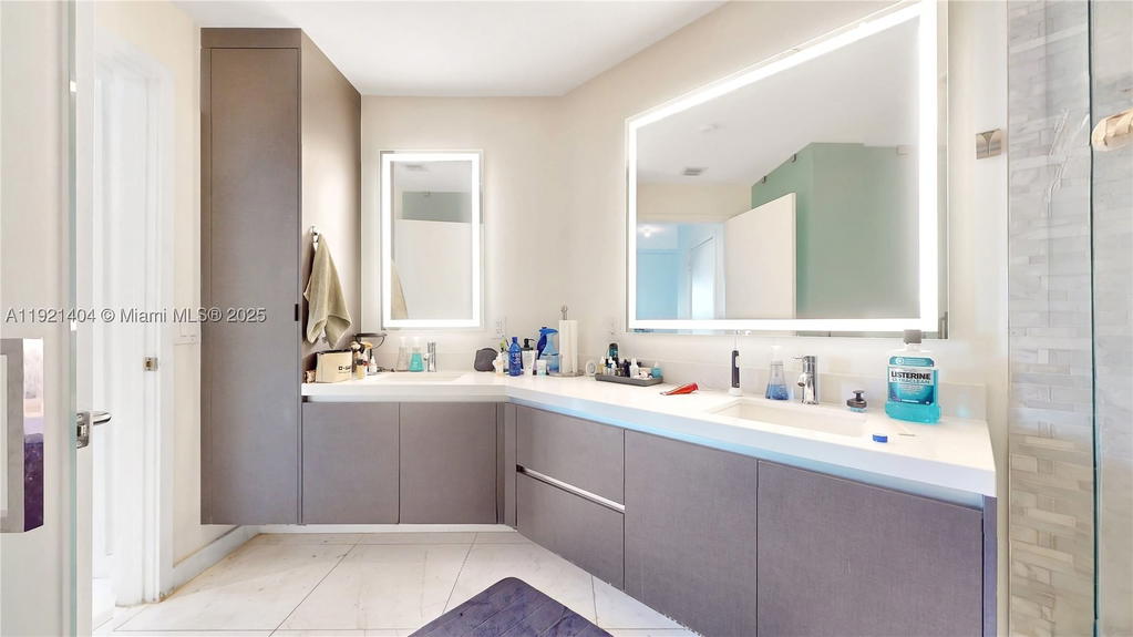 Real estate property located at 851 1st Ave #1508, Miami-dade, Paramount Miami Worldcent, Miami, FL