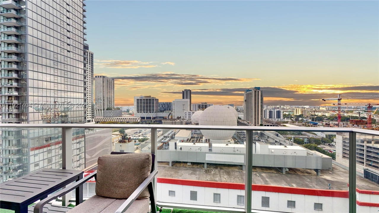 Real estate property located at 851 1st Ave #1508, Miami-dade, Paramount Miami Worldcent, Miami, FL