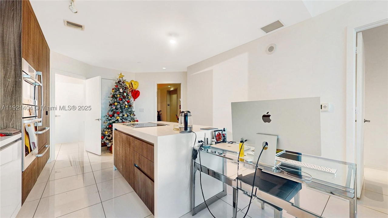 Real estate property located at 851 1st Ave #1508, Miami-dade, Paramount Miami Worldcent, Miami, FL