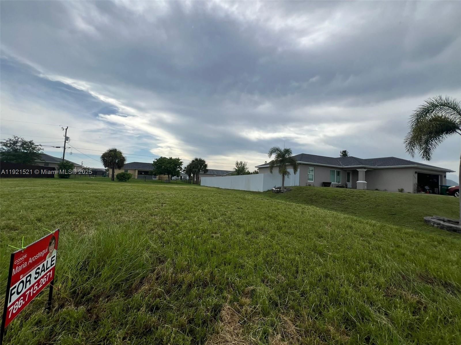Real estate property located at 2118 5th ave, Lee, Cape Coral, Cape Coral, FL
