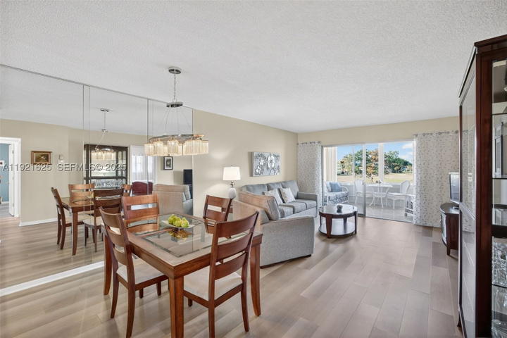 Real estate property located at 7817 Golf Circle Dr #301, Broward, Oriole Golf & Tennis Club, Margate, FL