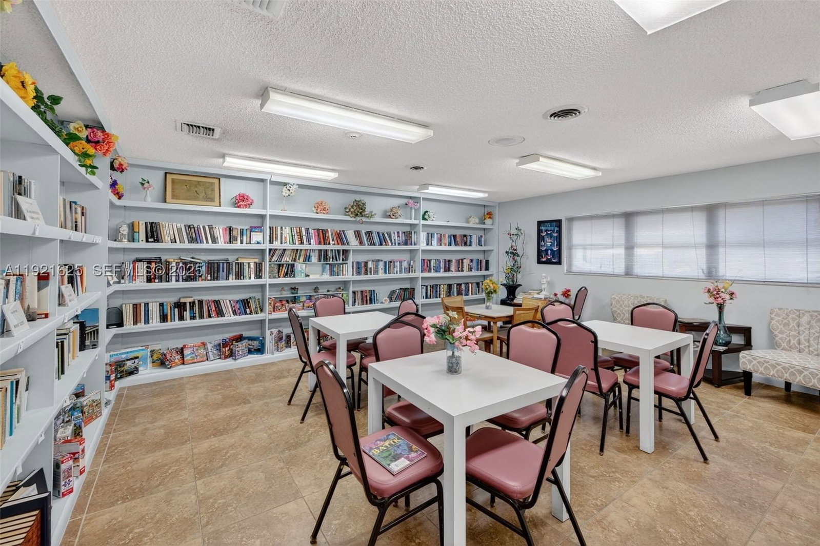 Real estate property located at 7817 Golf Circle Dr #301, Broward, Oriole Golf & Tennis Club, Margate, FL
