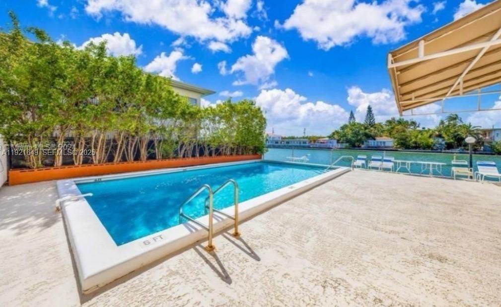 Real estate property located at 7900 Tatum Waterway Dr #506, Miami-dade, Waterway Plaza Condo, Miami Beach, FL
