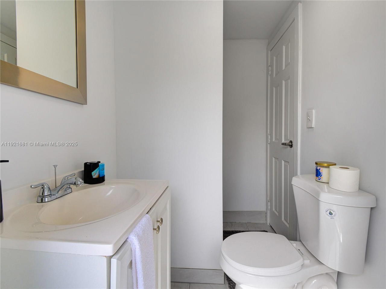 Real estate property located at 2703 Adams St, Broward, Hollywood Little Ranches, Hollywood, FL