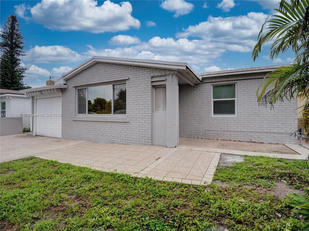 Real estate property located at 2703 Adams St, Broward, Hollywood Little Ranches, Hollywood, FL