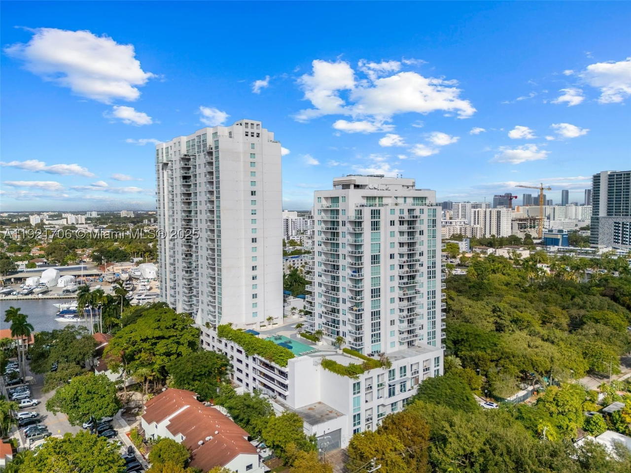 Real estate property located at 1871 S River Dr #1402, Miami-dade, Terrazas Riverpark Villag, Miami, FL