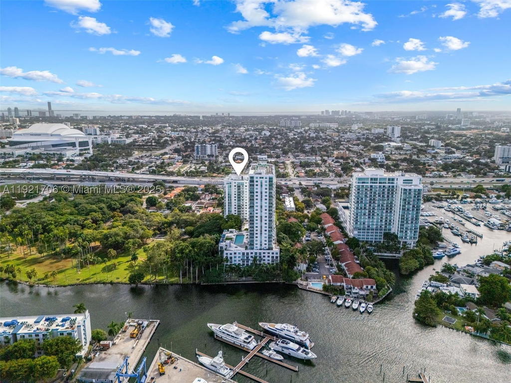 Real estate property located at 1871 S River Dr #1402, Miami-dade, Terrazas Riverpark Villag, Miami, FL