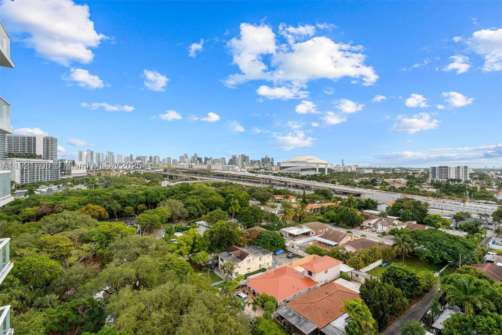 Real estate property located at 1871 S River Dr #1402, Miami-dade, Terrazas Riverpark Villag, Miami, FL