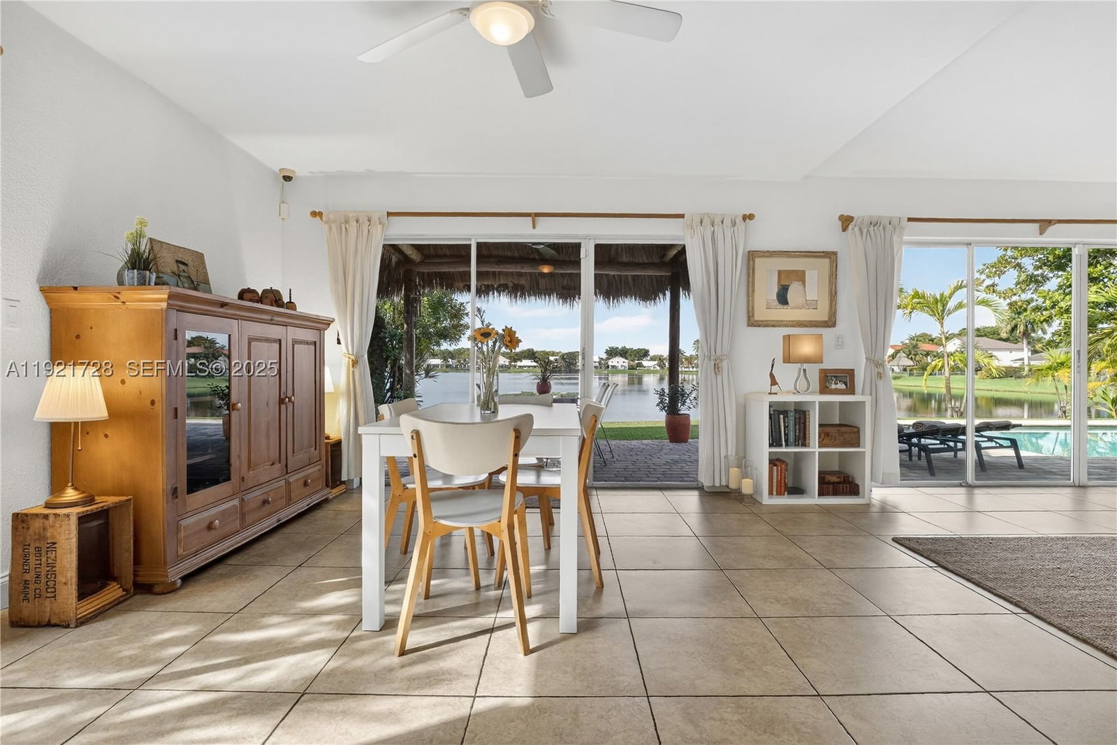 Real estate property located at 21320 92nd Ave, Miami-dade, Lakes By The Bay Sec 10, Cutler Bay, FL