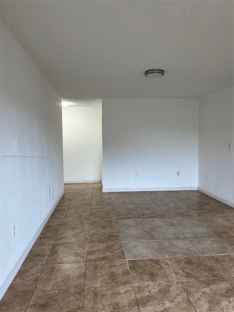 Real estate property located at 13500 3rd Ct #402, Miami-dade, Brookview Condo, North Miami, FL