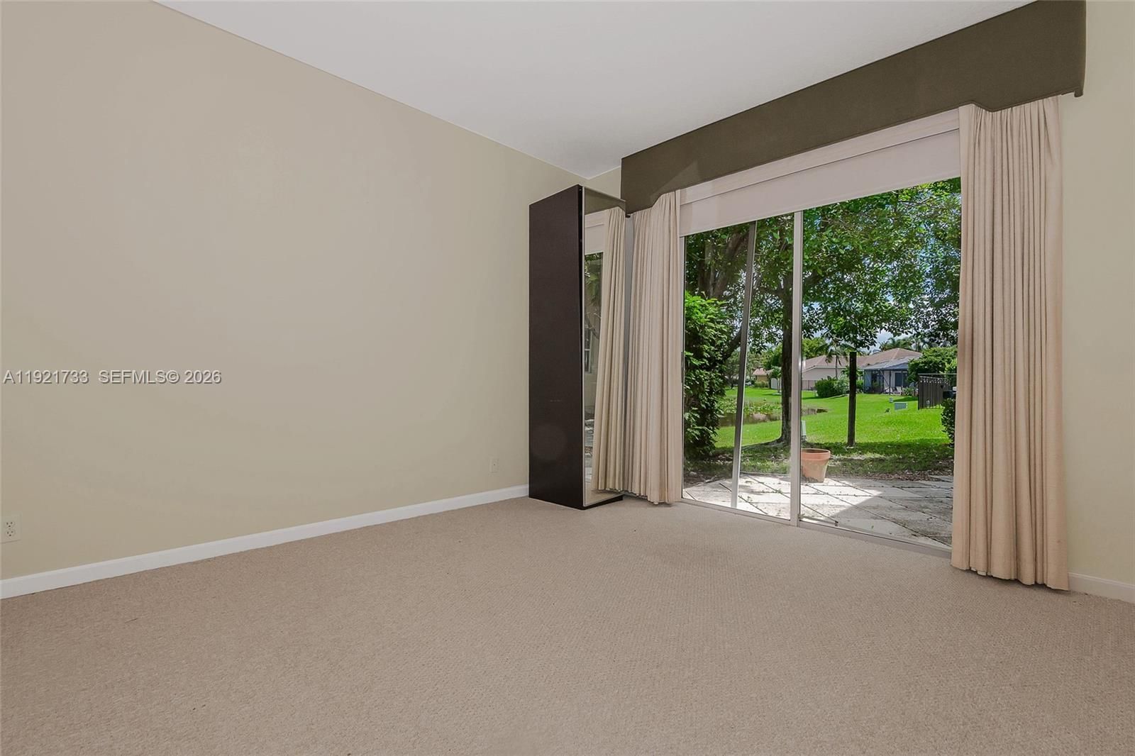 Real estate property located at 3843 Oak Ridge Cir, Broward, Sectors 8 9 And 10 Plat, Weston, FL