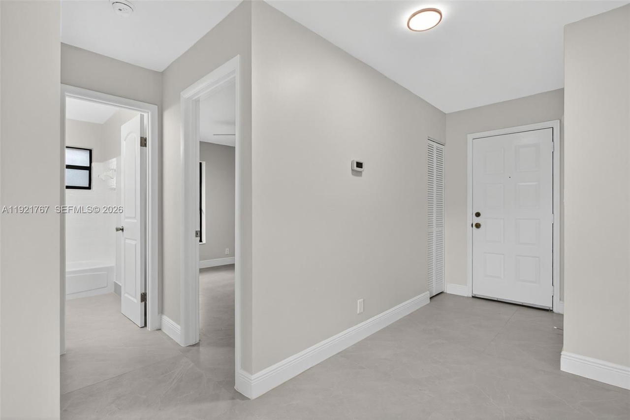 Real estate property located at 3697 Cocoplum Cir #3537, Broward, Karanda Village Iii-a Con, Coconut Creek, FL