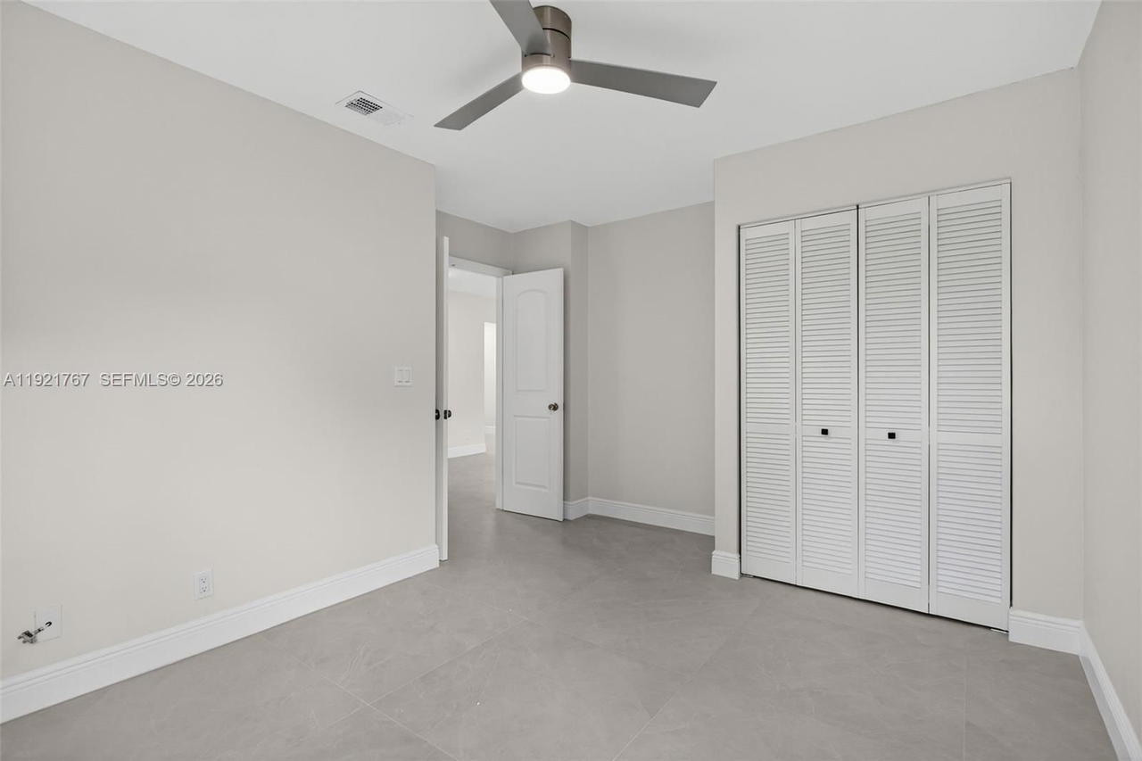 Real estate property located at 3697 Cocoplum Cir #3537, Broward, Karanda Village Iii-a Con, Coconut Creek, FL