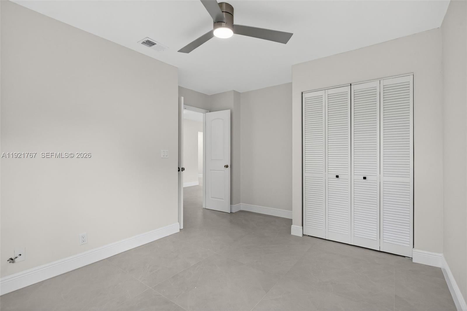 Real estate property located at 3697 Cocoplum Cir #3537, Broward, Karanda Village Iii-a Con, Coconut Creek, FL