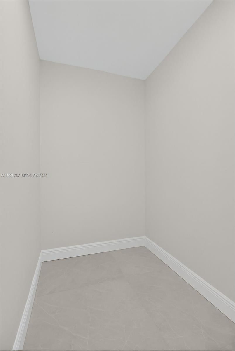 Real estate property located at 3697 Cocoplum Cir #3537, Broward, Karanda Village Iii-a Con, Coconut Creek, FL