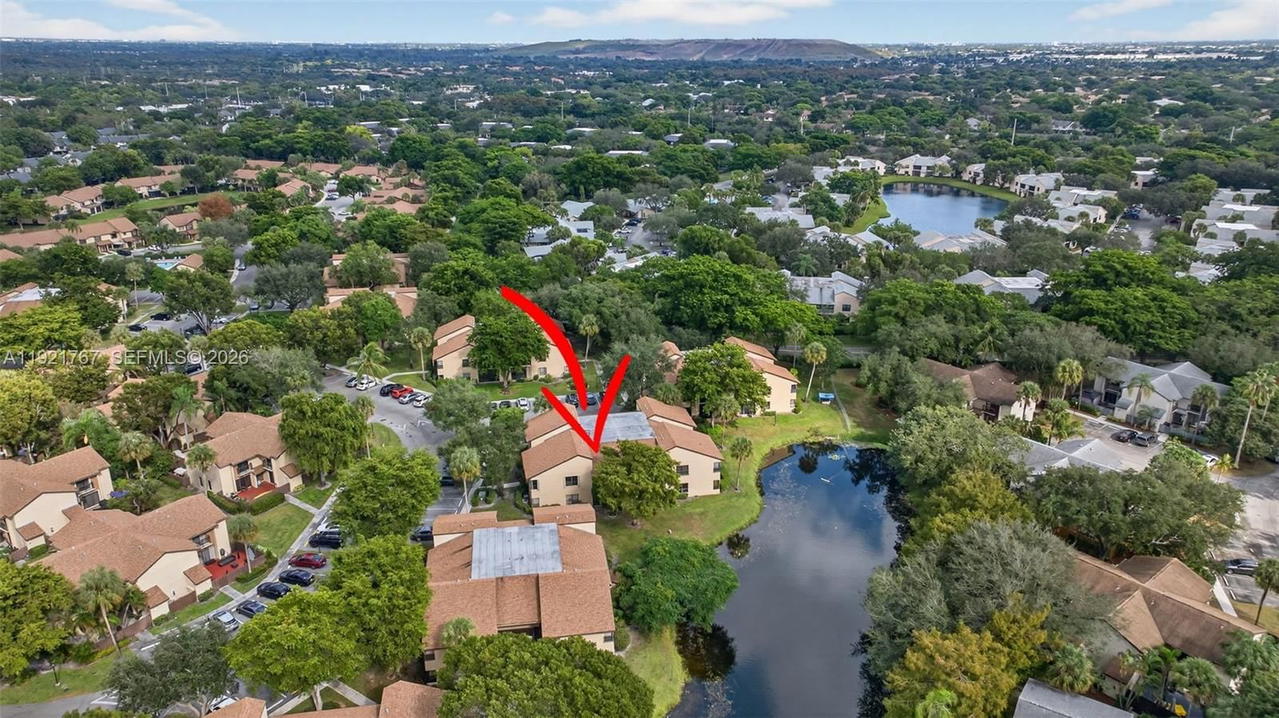 Real estate property located at 3697 Cocoplum Cir #3537, Broward, Karanda Village Iii-a Con, Coconut Creek, FL