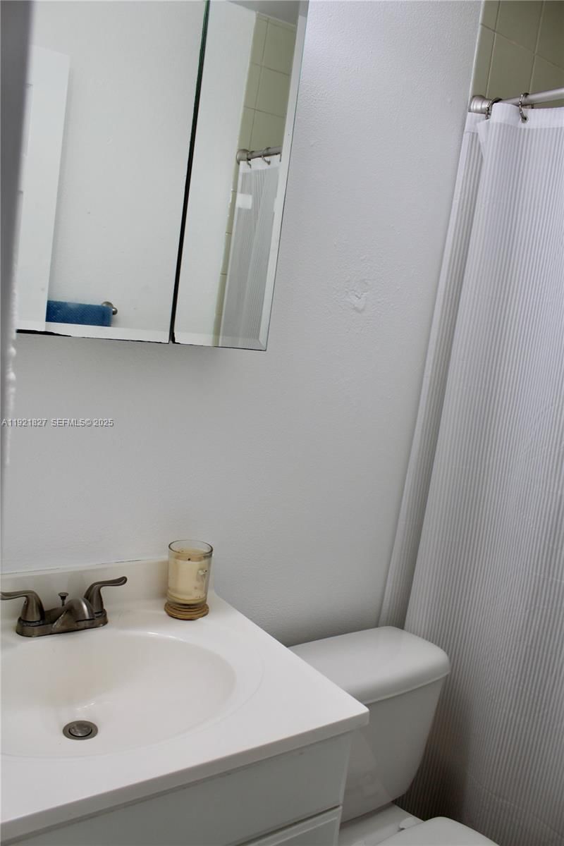 Real estate property located at 1715 59th Ave, Broward, Mic-lil Estates, Hollywood, FL