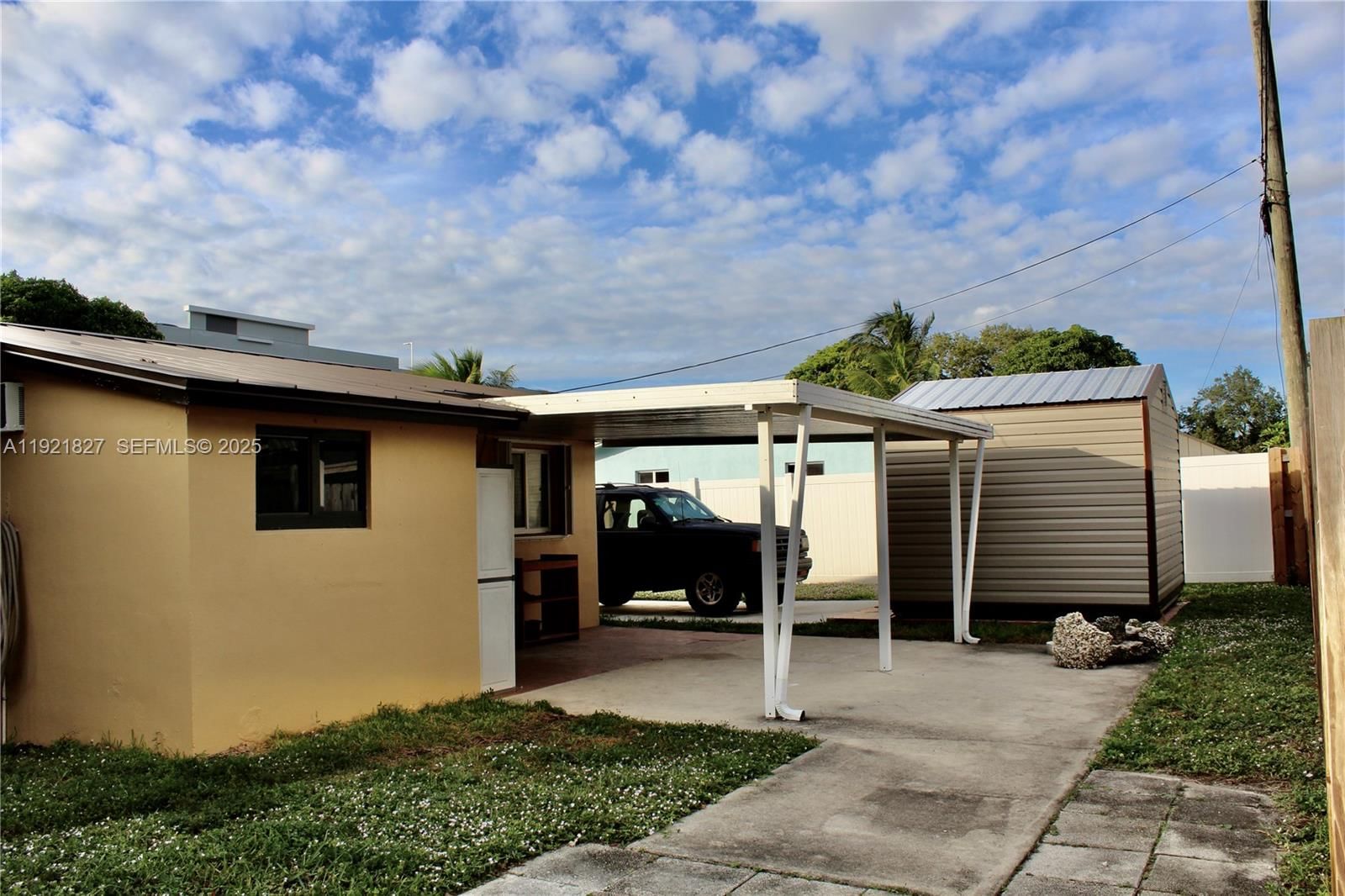 Real estate property located at 1715 59th Ave, Broward, Mic-lil Estates, Hollywood, FL