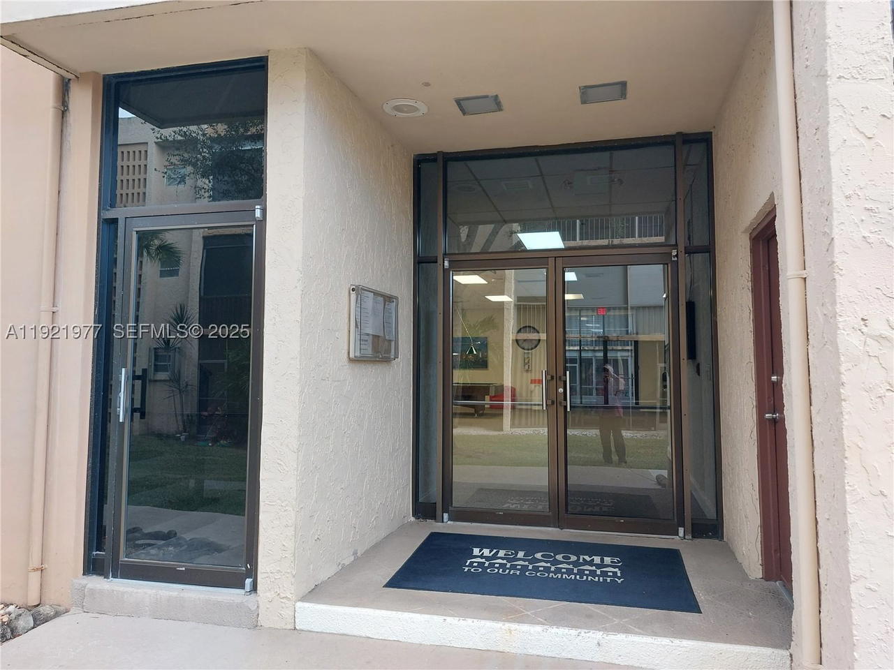Real estate property located at 8415 107th Ave #255W, Miami-dade, Kendall Acres West Condo, Miami, FL