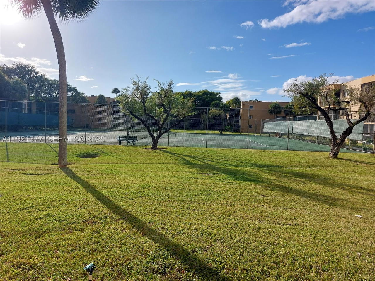 Real estate property located at 8415 107th Ave #255W, Miami-dade, Kendall Acres West Condo, Miami, FL