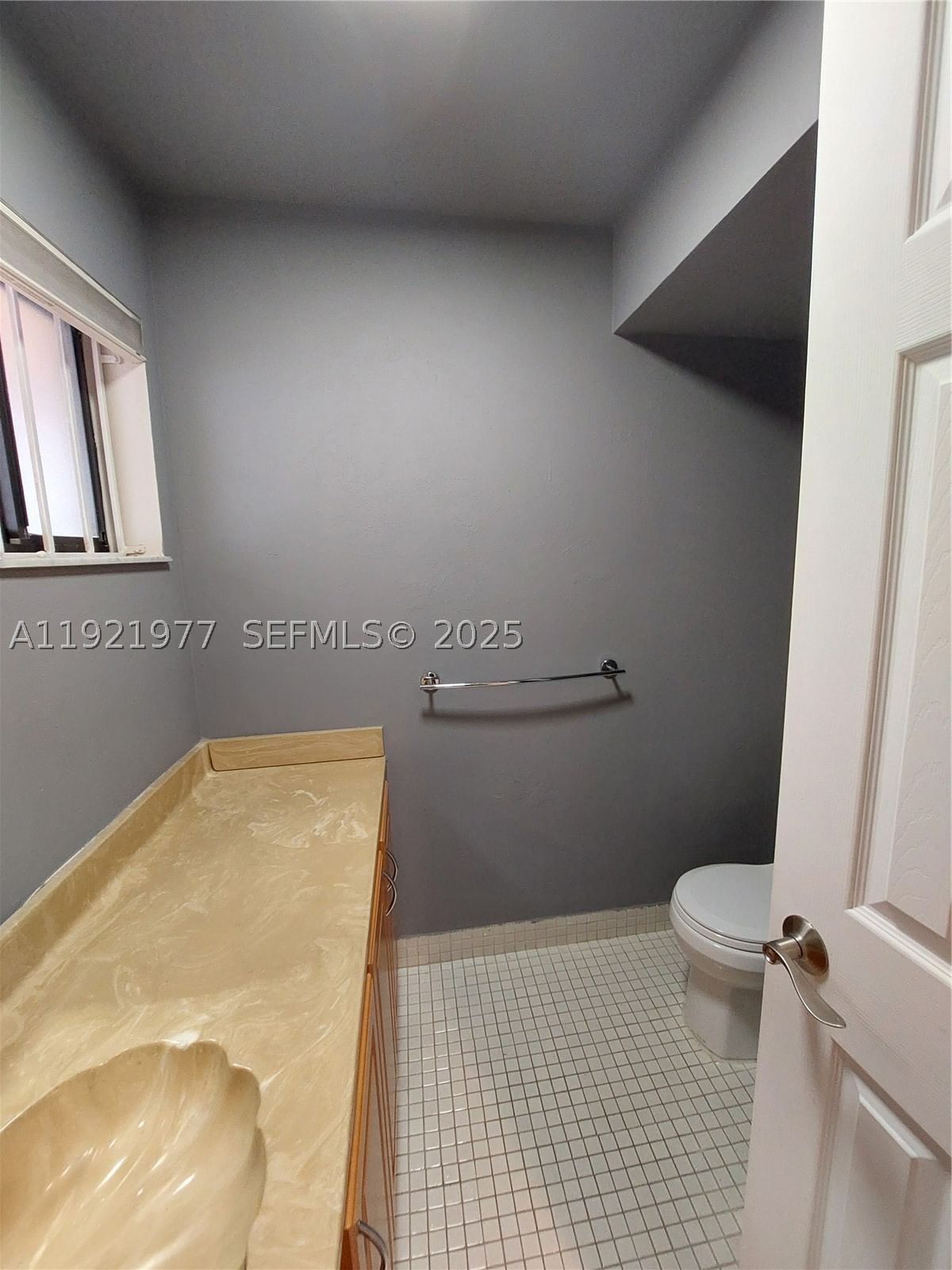 Real estate property located at 8415 107th Ave #255W, Miami-dade, Kendall Acres West Condo, Miami, FL