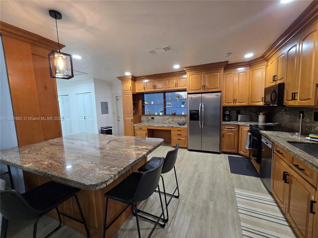 Real estate property located at 6571 Park St, Broward, Driftwood Plaza, Hollywood, FL
