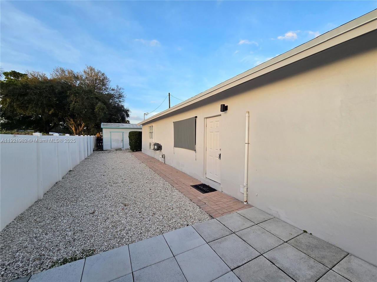 Real estate property located at 6571 Park St, Broward, Driftwood Plaza, Hollywood, FL