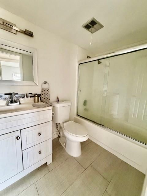 Real estate property located at 8350 Sunrise Lakes Blvd #202, Broward, Sunrise Lakes 54 Condo, Sunrise, FL