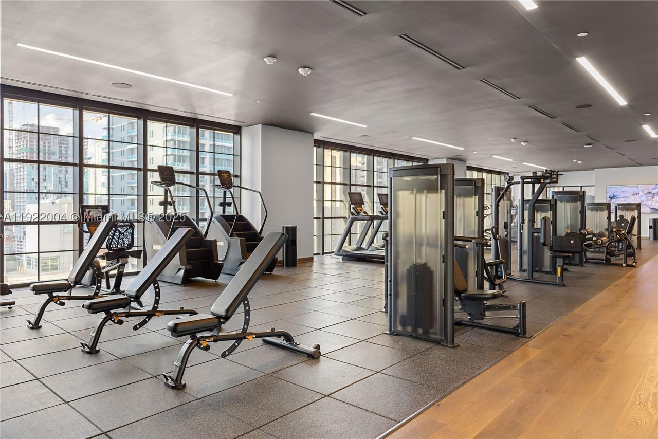 Real estate property located at 159 6th St #3002, Miami-dade, Gale Residences, Miami, FL