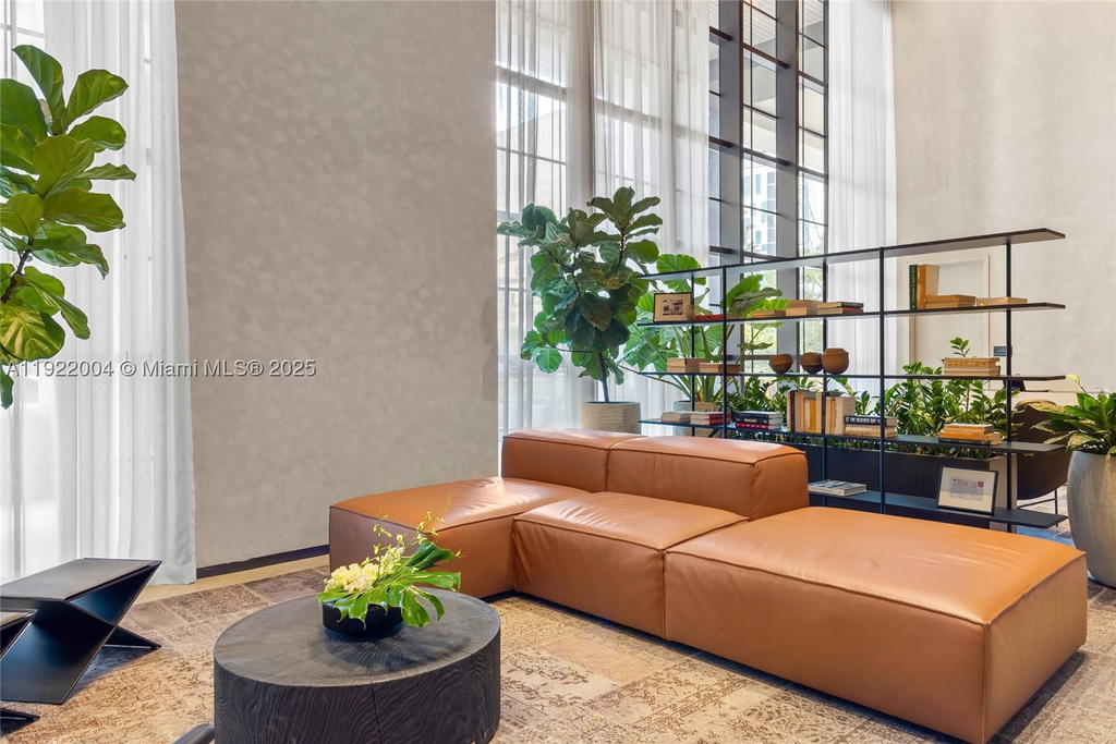 Real estate property located at 159 6th St #3002, Miami-dade, Gale Residences, Miami, FL