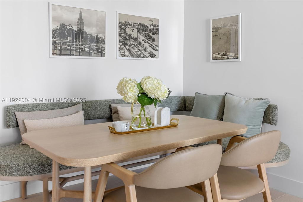 Real estate property located at 159 6th St #3002, Miami-dade, Gale Residences, Miami, FL