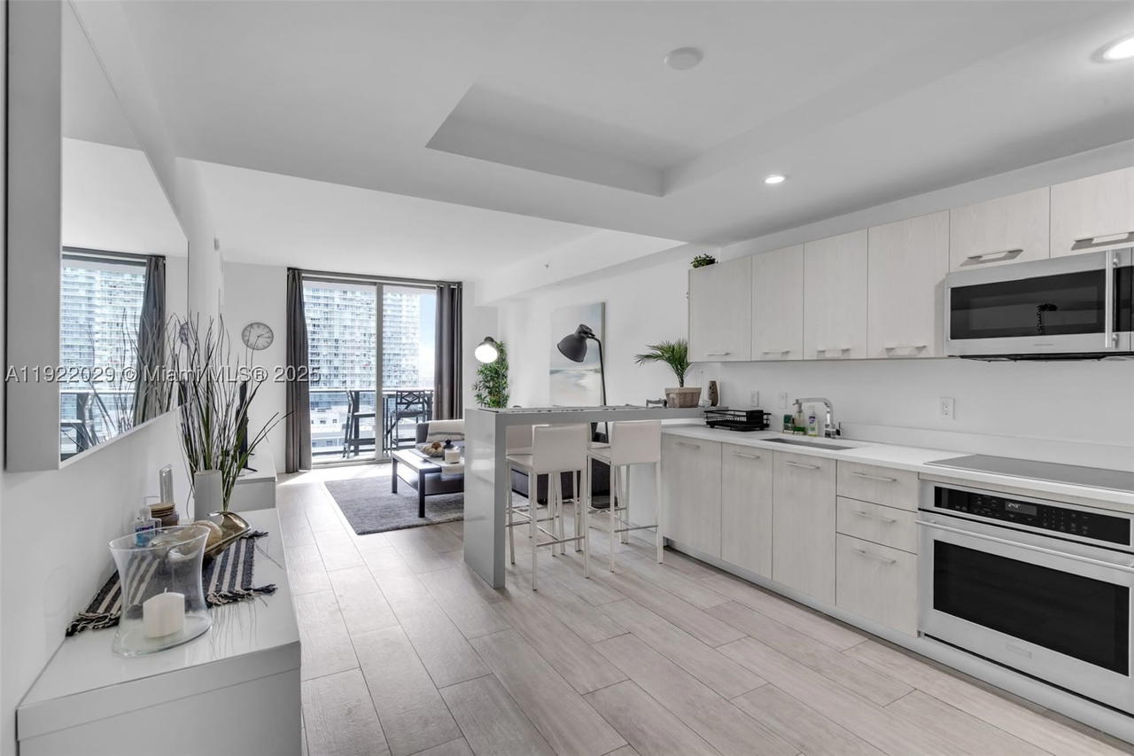 Real estate property located at 55 9th St #1705, Miami-dade, Brickell Heights West Con, Miami, FL