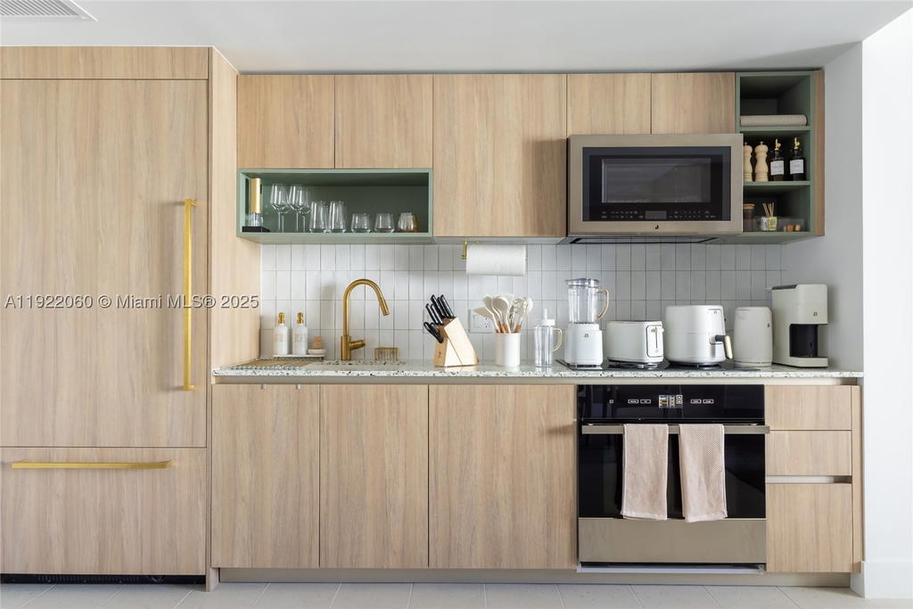 Real estate property located at 159 6th St #3209, Miami-dade, Gale Residences, Miami, FL