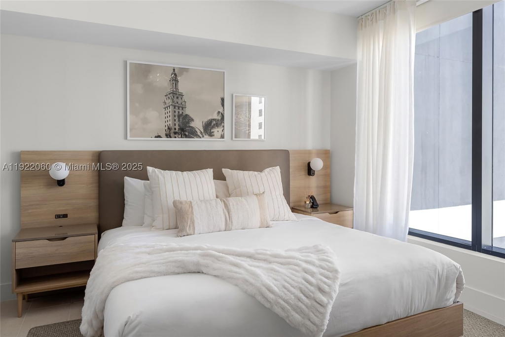 Real estate property located at 159 6th St #3209, Miami-dade, Gale Residences, Miami, FL