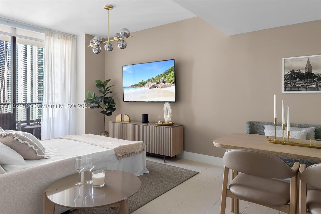 Real estate property located at 159 6th St #3209, Miami-dade, Gale Residences, Miami, FL