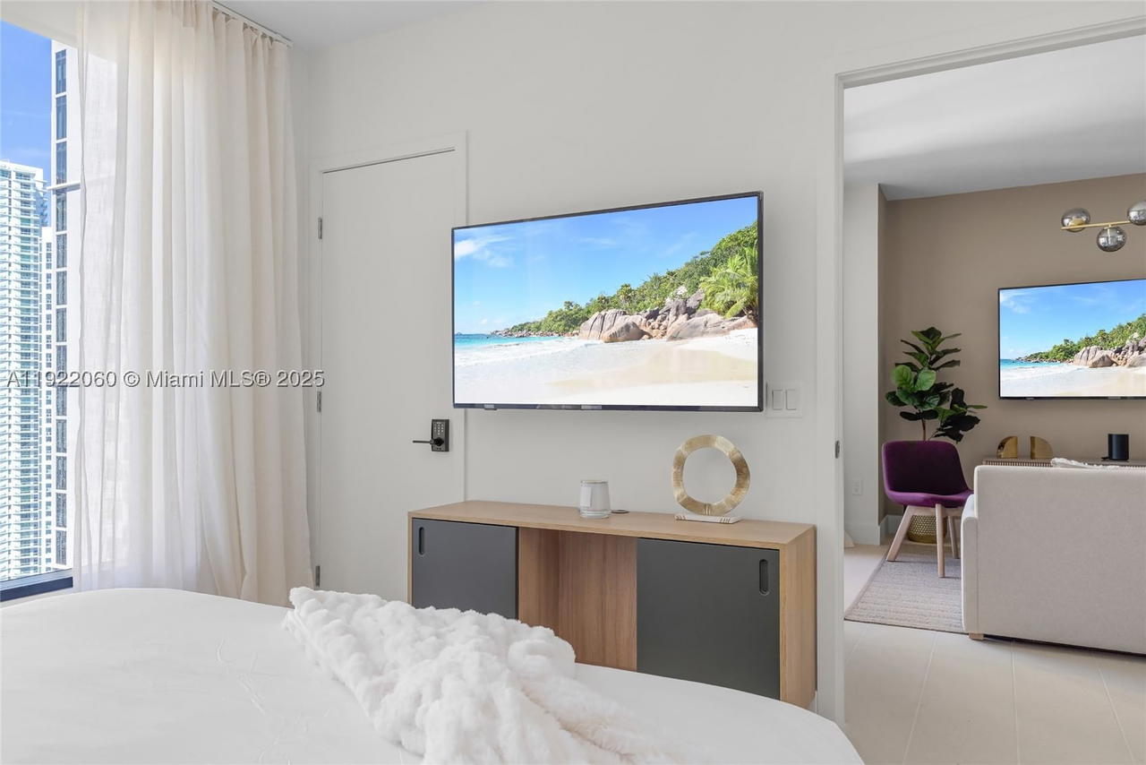 Real estate property located at 159 6th St #3209, Miami-dade, Gale Residences, Miami, FL