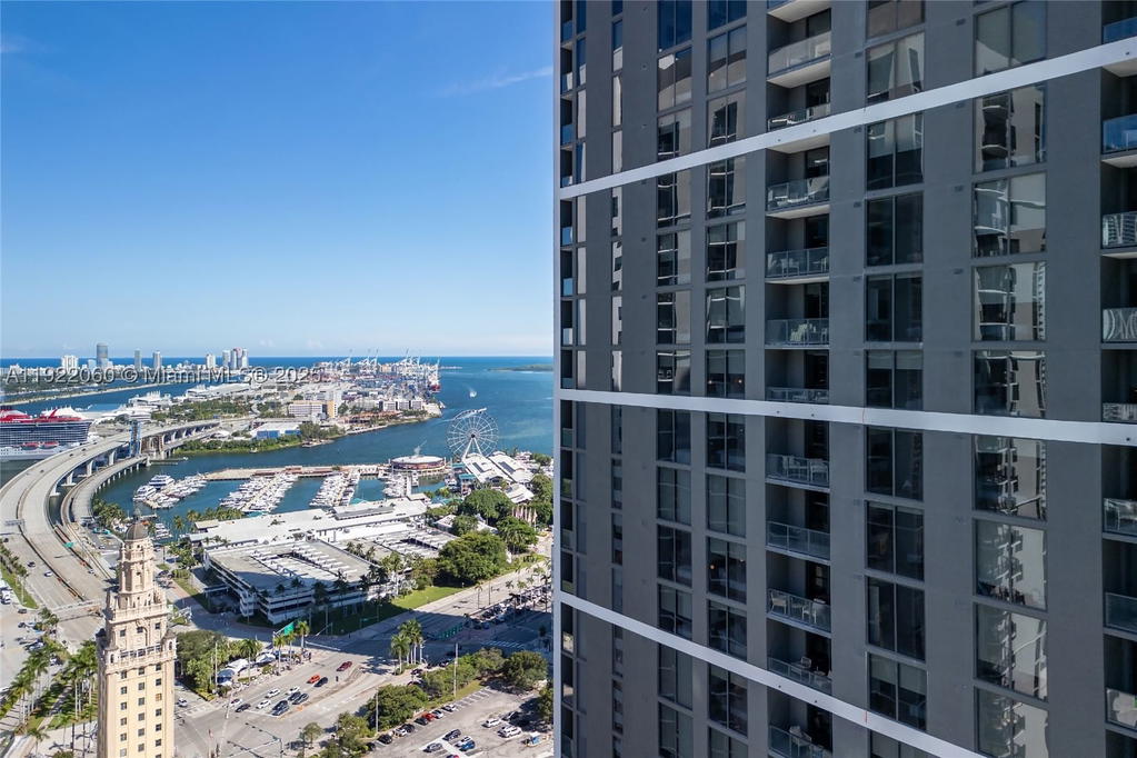 Real estate property located at 159 6th St #3209, Miami-dade, Gale Residences, Miami, FL