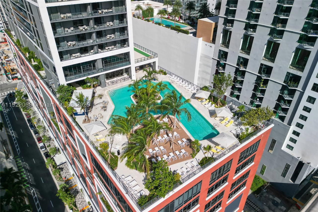 Real estate property located at 159 6th St #3209, Miami-dade, Gale Residences, Miami, FL