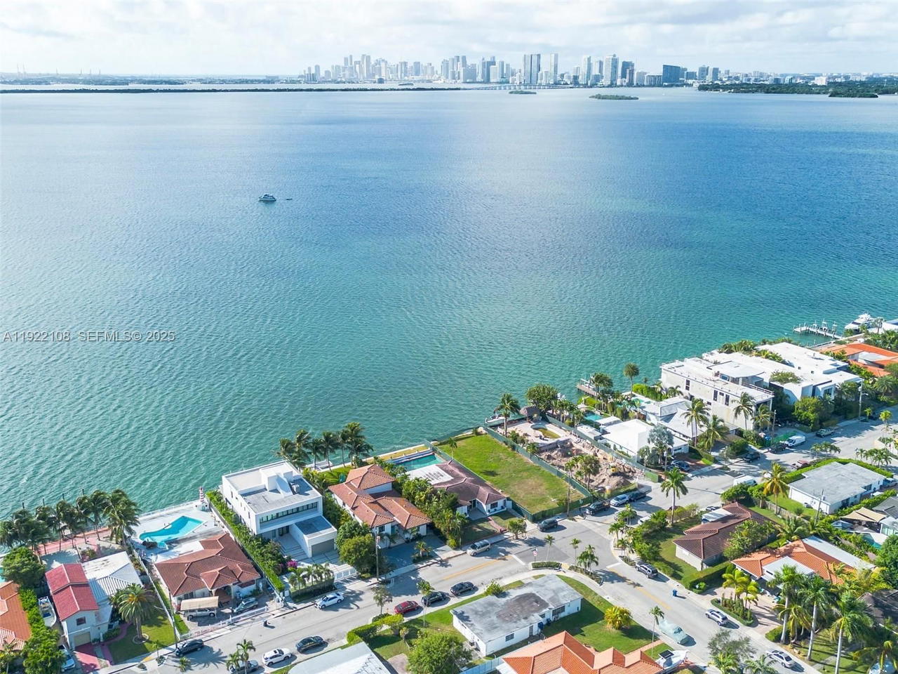Real estate property located at 1680 Treasure Dr, Miami-dade, Treasure Island, North Bay Village, FL