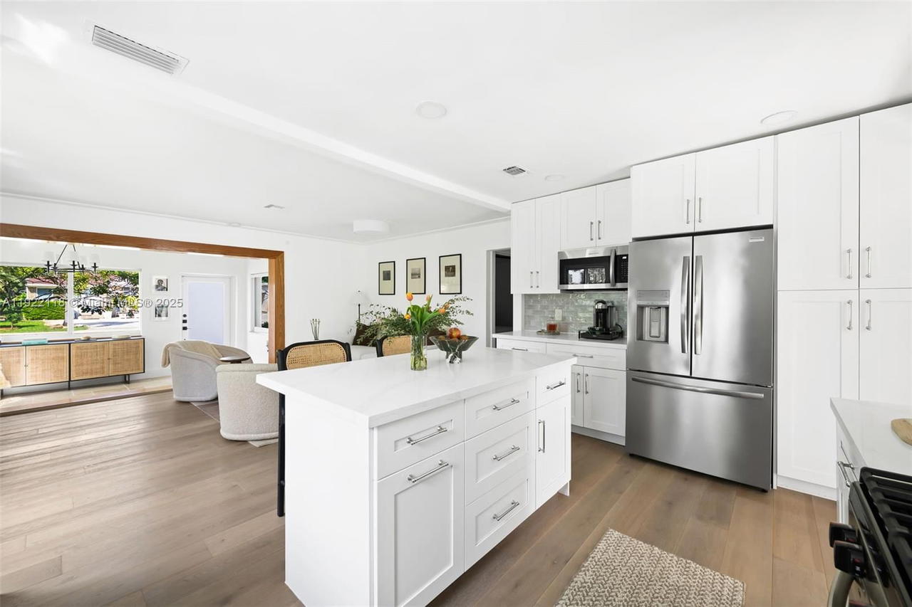 Real estate property located at 520 12th Ct, Broward, Croissant Park South Rive, Fort Lauderdale, FL