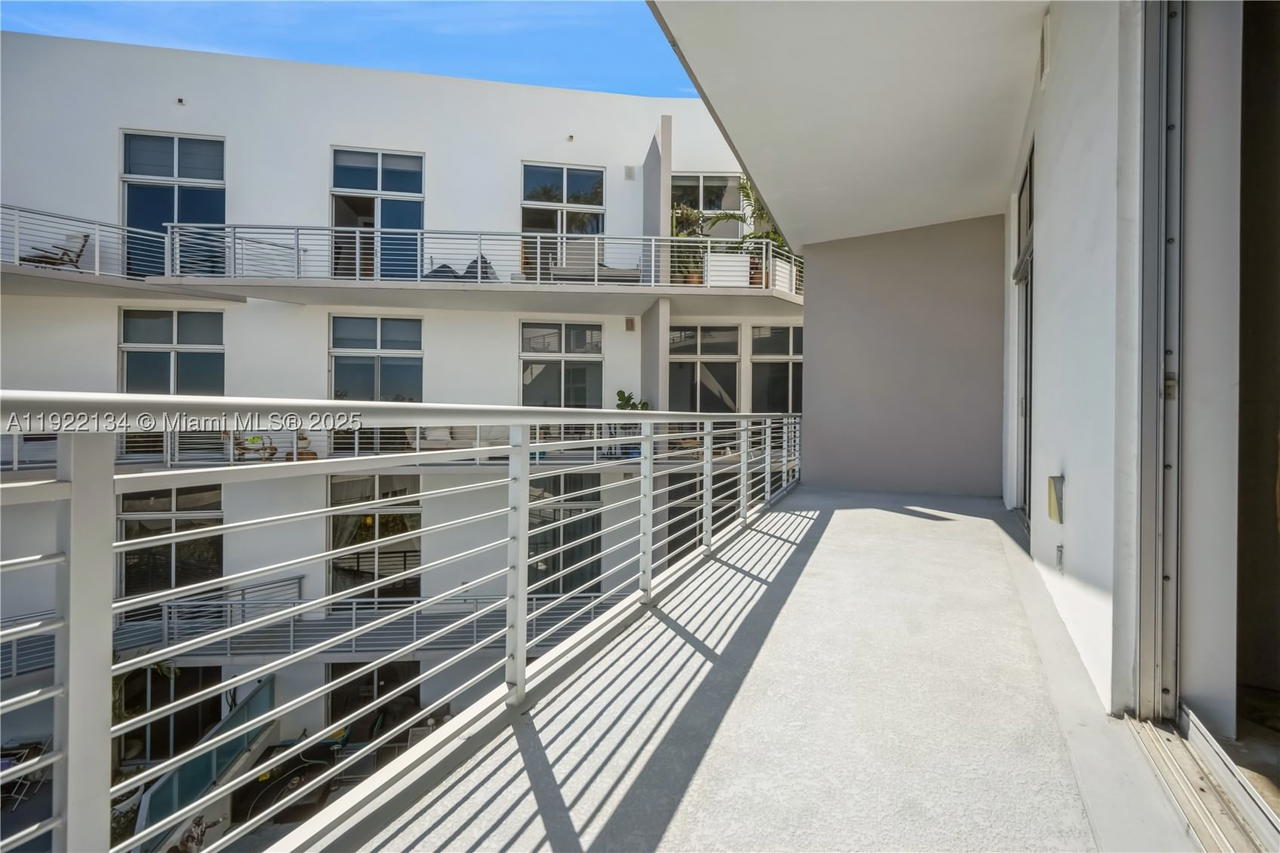 Real estate property located at 2001 Meridian Ave #512, Miami-dade, The Meridian Condo, Miami Beach, FL